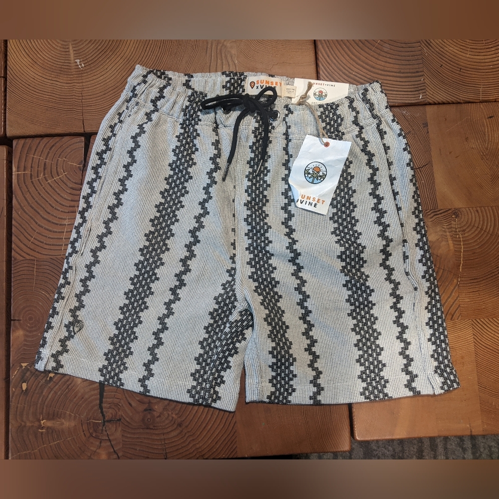 NWT! Sunset x Vine - Men's Textured Woven Swim Trunks | Medium | Gray Chevron